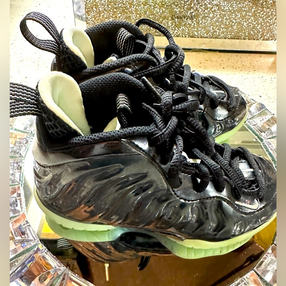 Kids Nike Foam sneakers